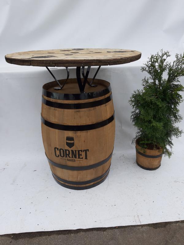 Gaan Of scherp Bartafel Cornet 150 liter met houten blad